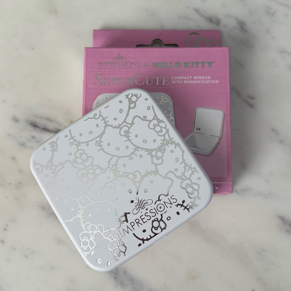 Impressions Vanity - Hello Kitty Supercute Compact Mirror - WHITE